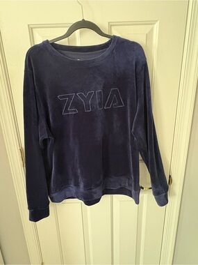 ZYIA Deep Navy Plush Scoopneck Sweater